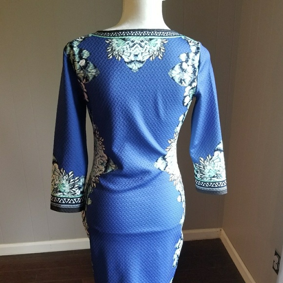 Beautiful multicolored long sleeved dress - Picture 2 of 8